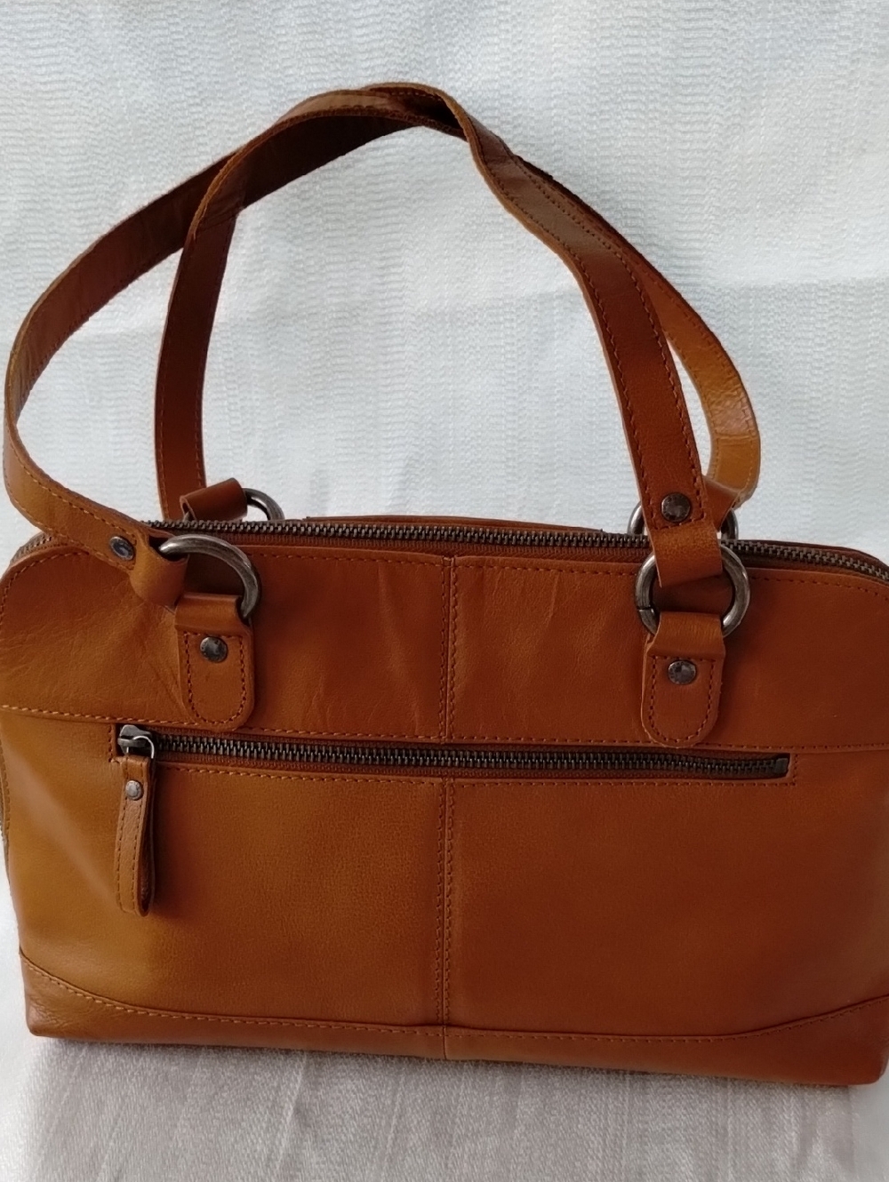 Spikes & Sparrow Women’s Leather Shoulder Bag in Great Condition! - Picture 3 of 7